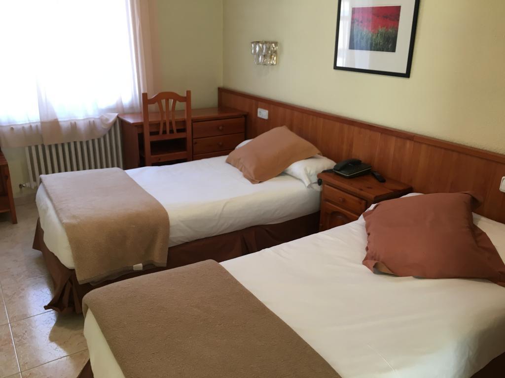 Evenia Oros Hotel Encamp Exterior photo