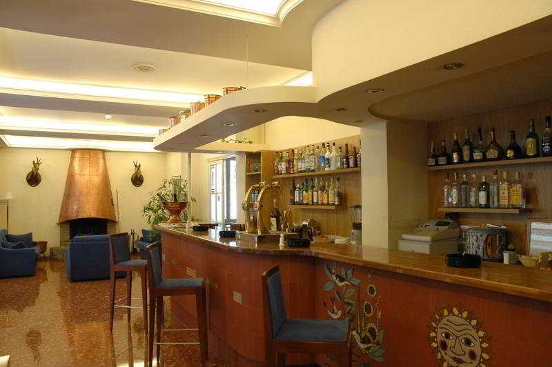 Evenia Oros Hotel Encamp Exterior photo